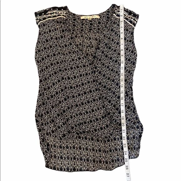 Max Studio Black and White Women's Top - Picture 7 of 8